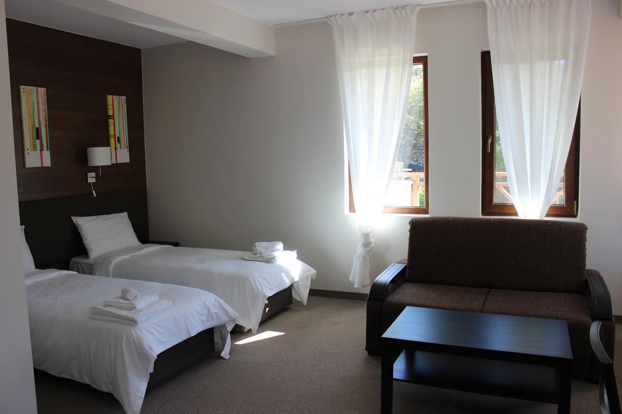 Trigrad Hotel Exterior photo