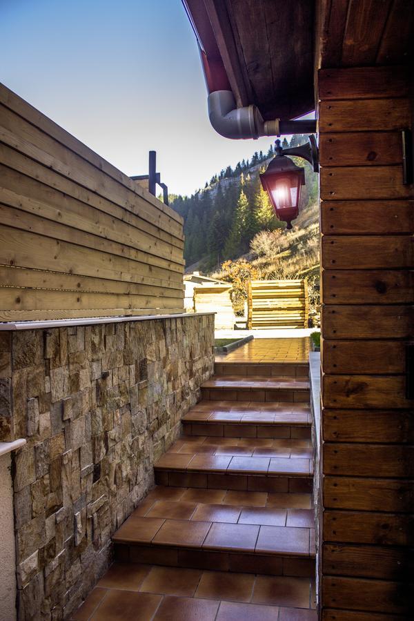 Trigrad Hotel Exterior photo